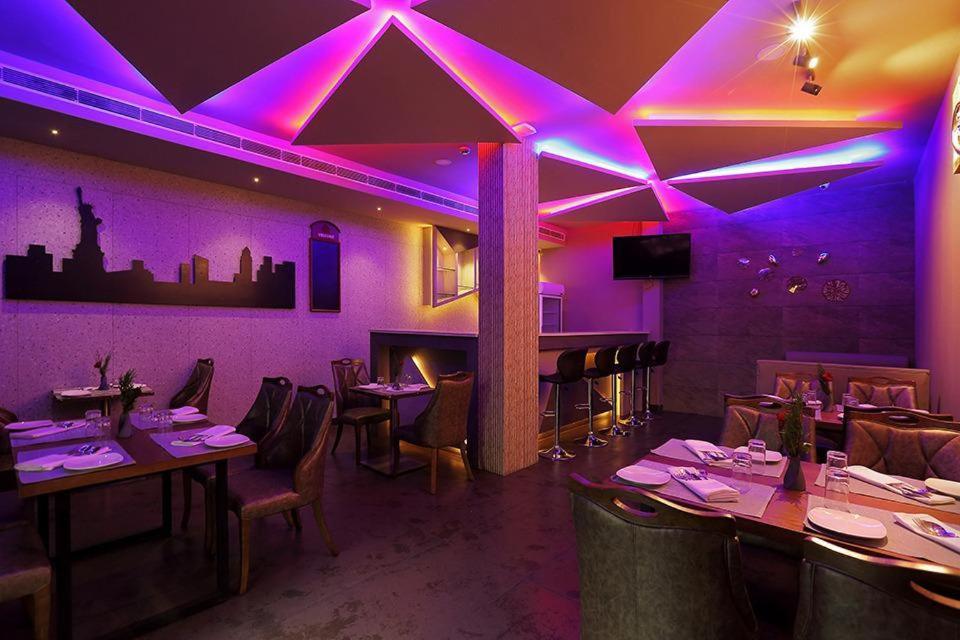Hotel New York Square Kottayam Ngoại thất bức ảnh