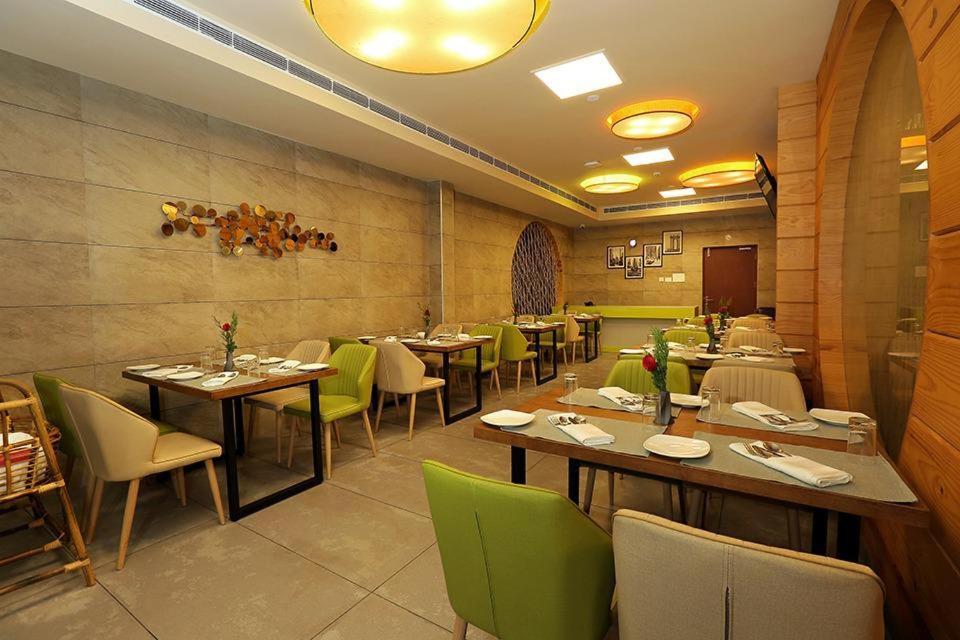 Hotel New York Square Kottayam Ngoại thất bức ảnh
