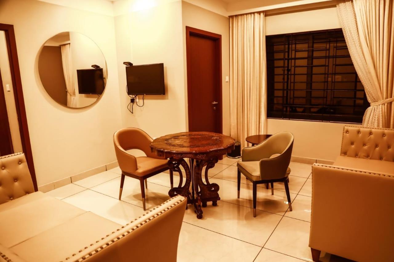 Hotel New York Square Kottayam Ngoại thất bức ảnh